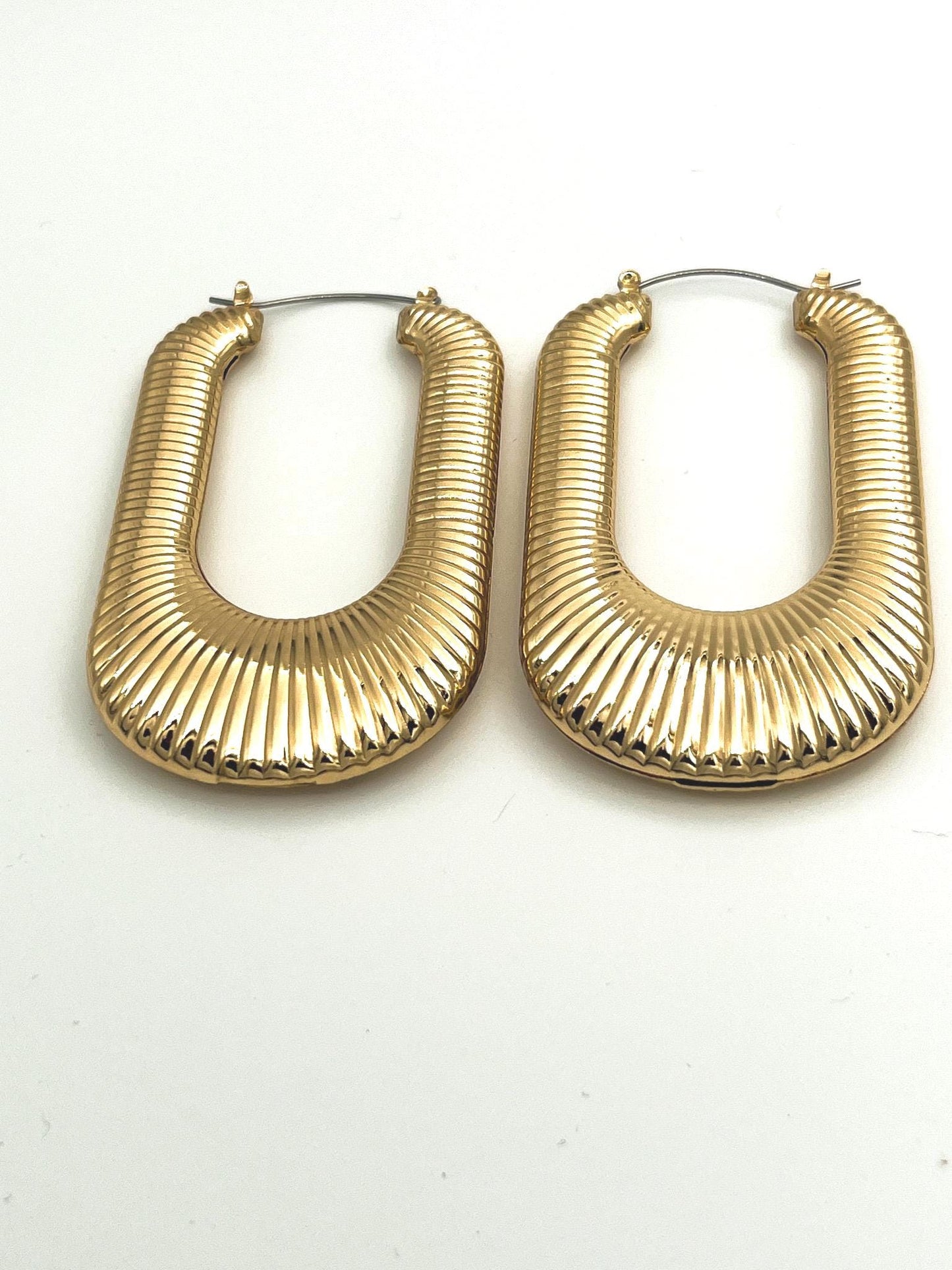 U SHAPED HOOP EARRINGS
