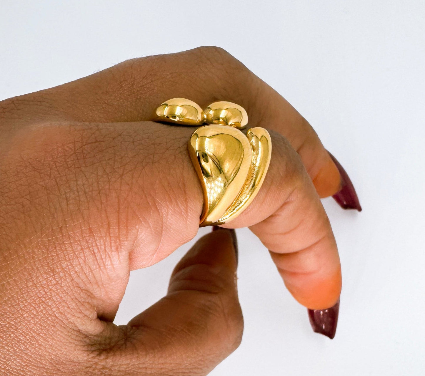 THE MAIN CHARACTER SCULPTURAL RING
