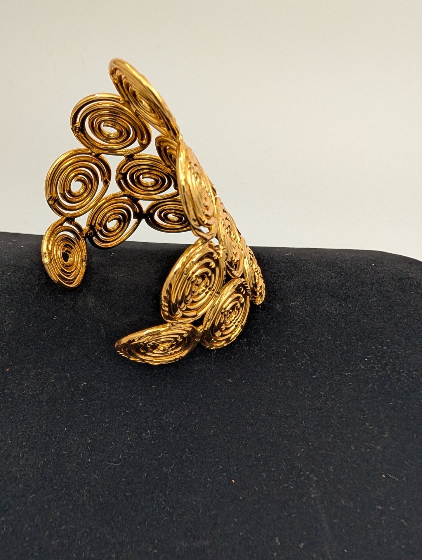 THE SPIRAL THEORY HERITAGE CUFF