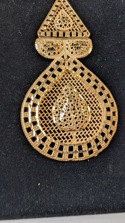 THE MAYA SET